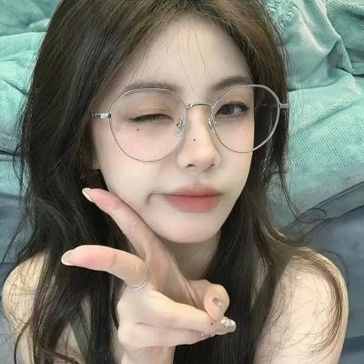 摔不坏的摄影机封面