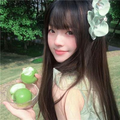 女军官与魔鬼封面
